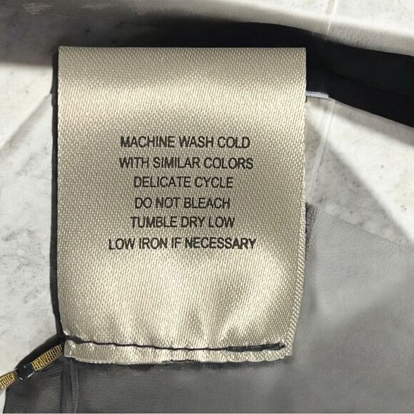 Denim & Co. Zip Front Quilted Vest with Faux Sherpa Lining Size Medium - Picture 7 of 8